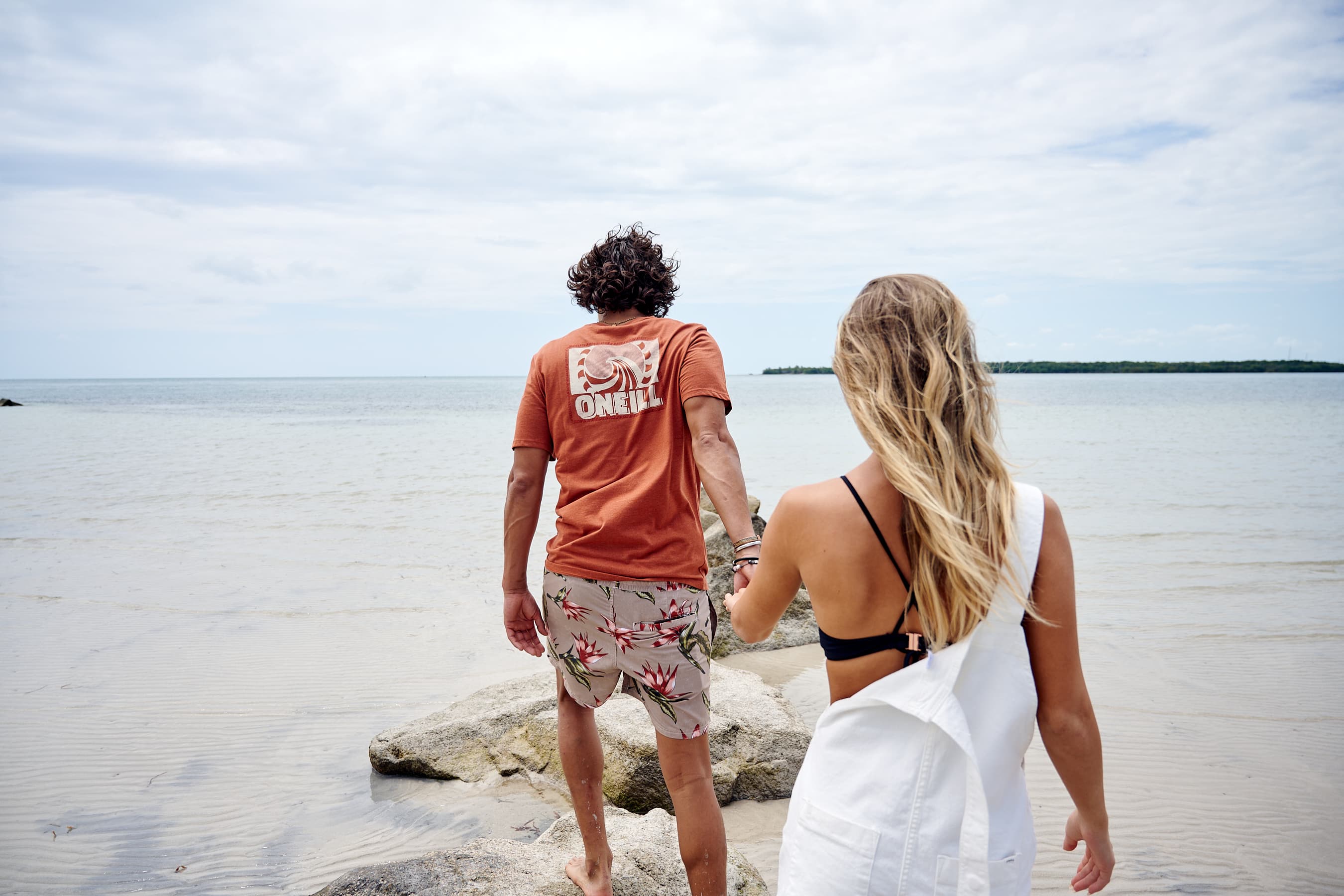 A soft and sustainable shoot for a dreamy surf campaign — hero